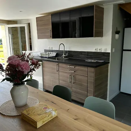 Le Clos De Sur Odon, Un Havre De Paix. Baron-sur-Odon