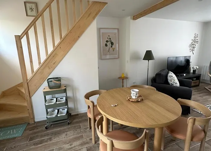 Semesterbostad Le Clos De Sur Odon, Un Havre De Paix. *